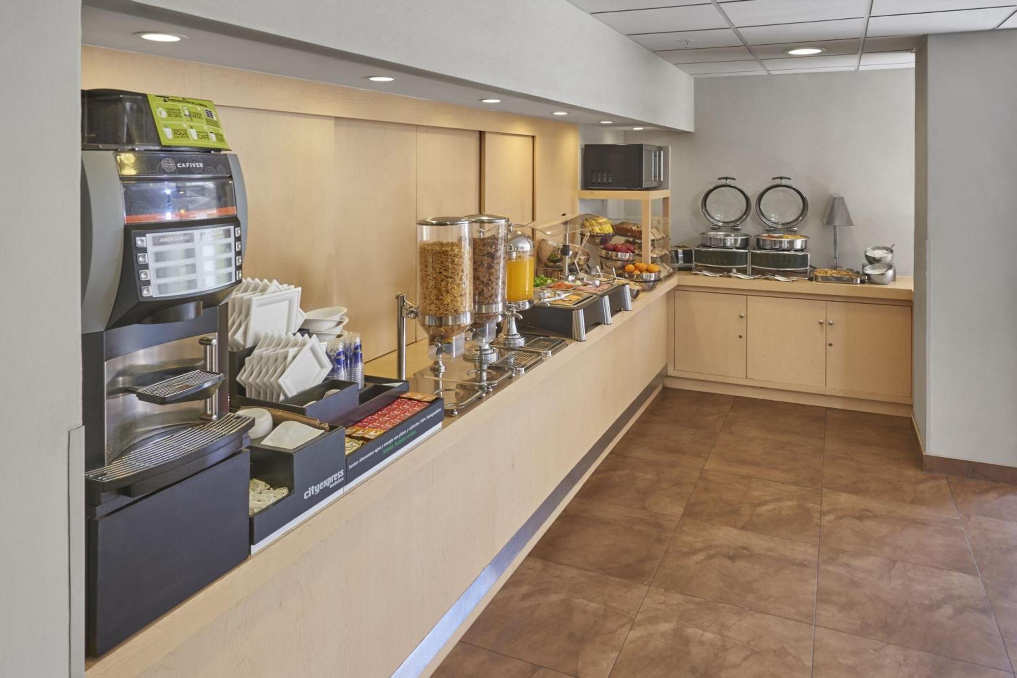 City Express By Marriott Puebla Finsa Luaran gambar